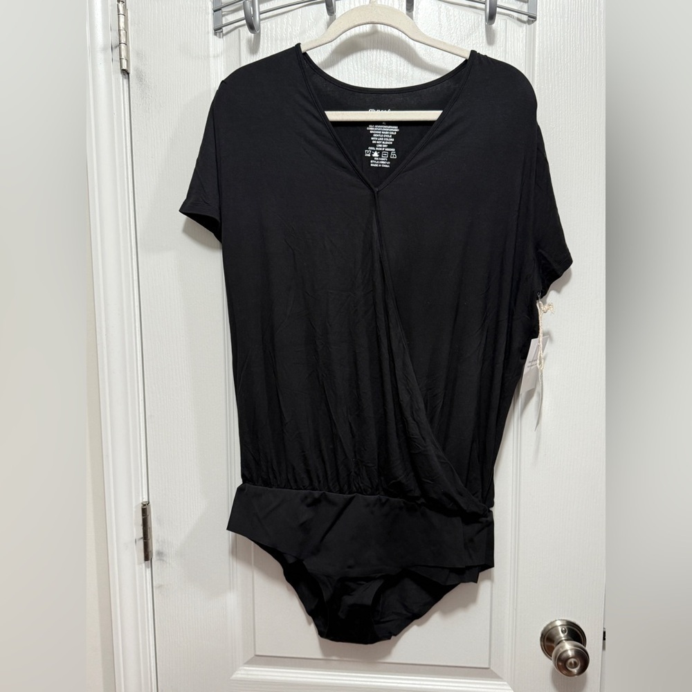 Grace & Lace Black Surplice Tummy Support Bodysuit women’s XL snap front NWT